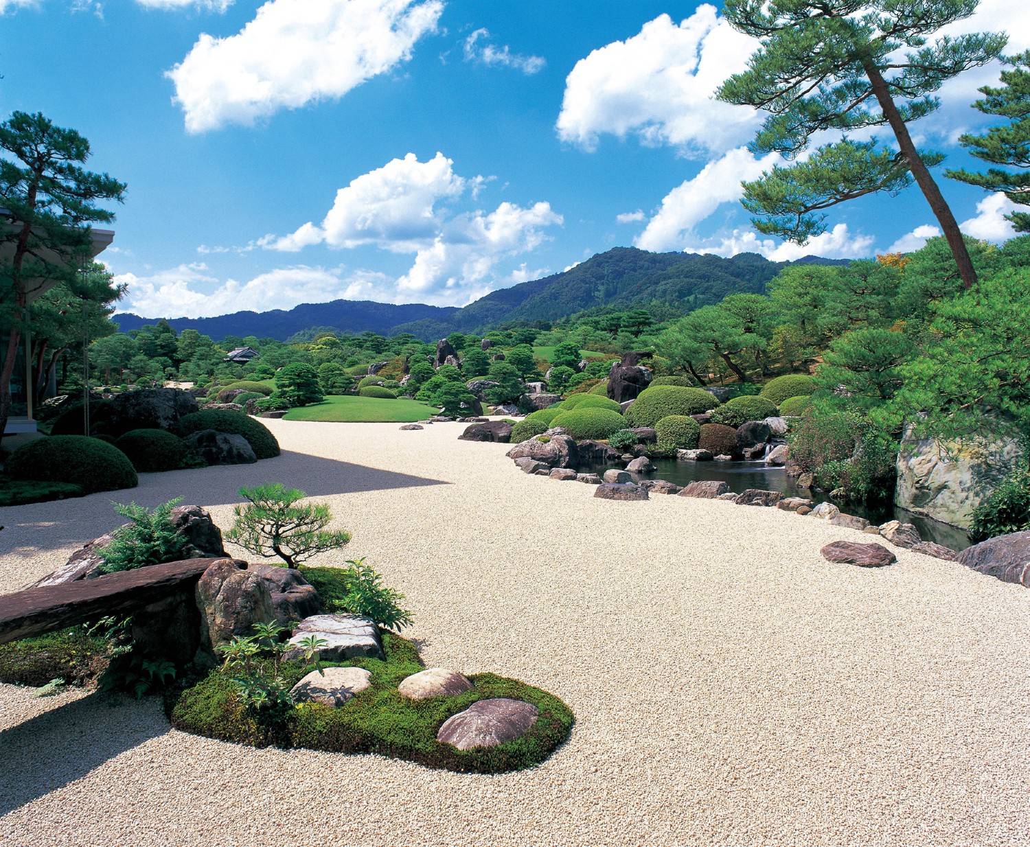 The Dry Landscape Garden (Summer)