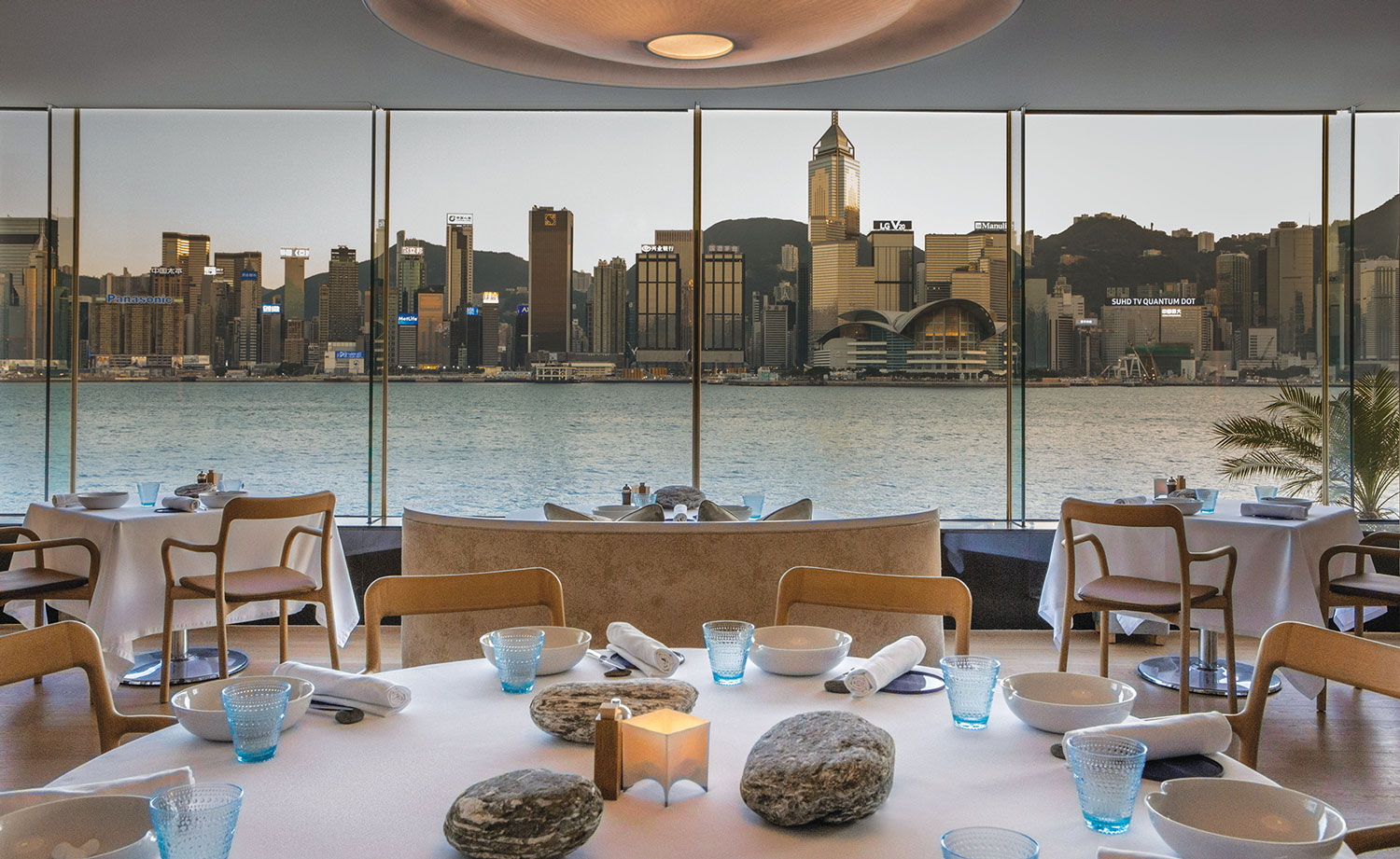  1-Michelin Star French Restaurant at InterContinental Hong Kong 
