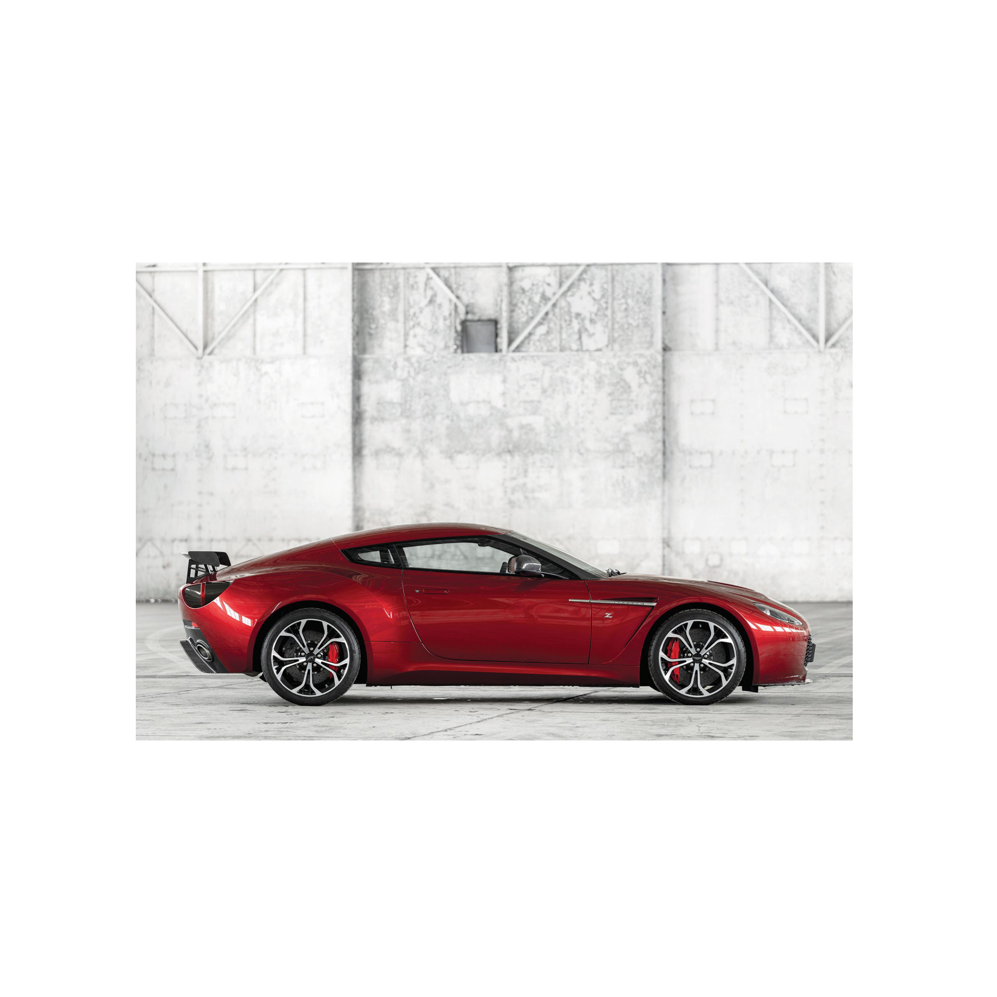 Aston Martin: State Of The Art Vantage Sports Car