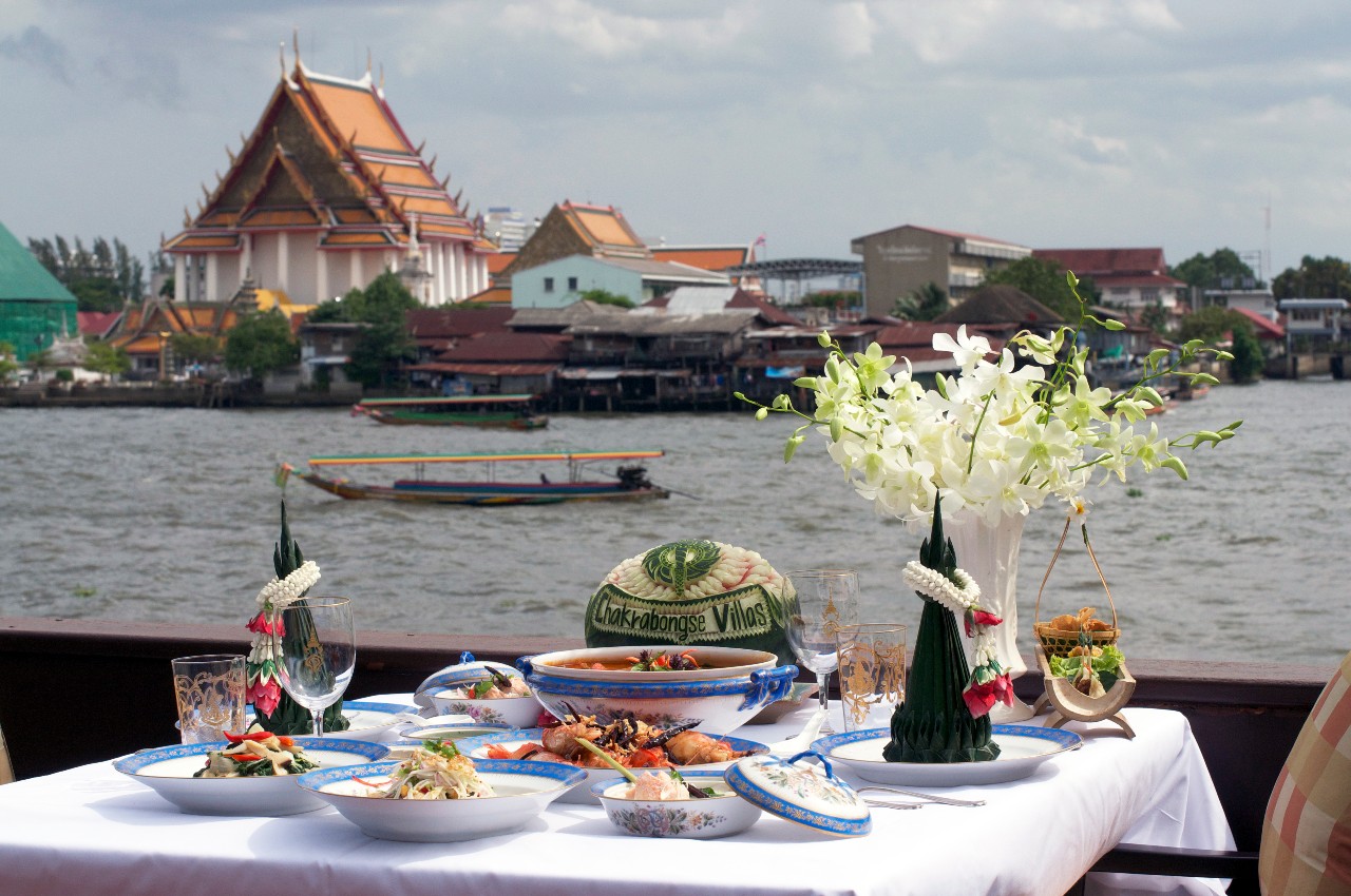 Thailand: Relax On The Laps of Luxury 