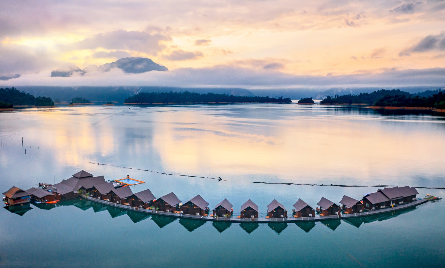 500 Rai, Surat Thani: Elegant Floating Resort 