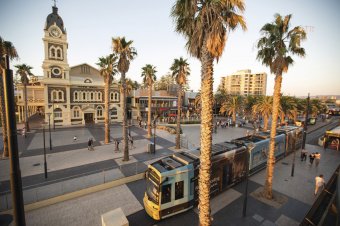 Glenelg ©Tourism Australia