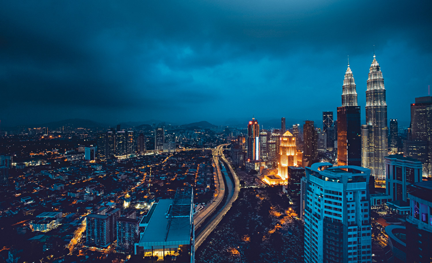 Rooftop Bars & Restaurants: Having A High And New Perspective of Kuala Lumpur 
