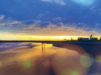 渔光岛夕阳景致（图片摘自台南旅游网）