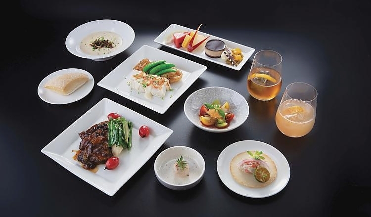 Sky gourmet for Royal Laurel Class prepared by Michelin-star chef Paul Lee