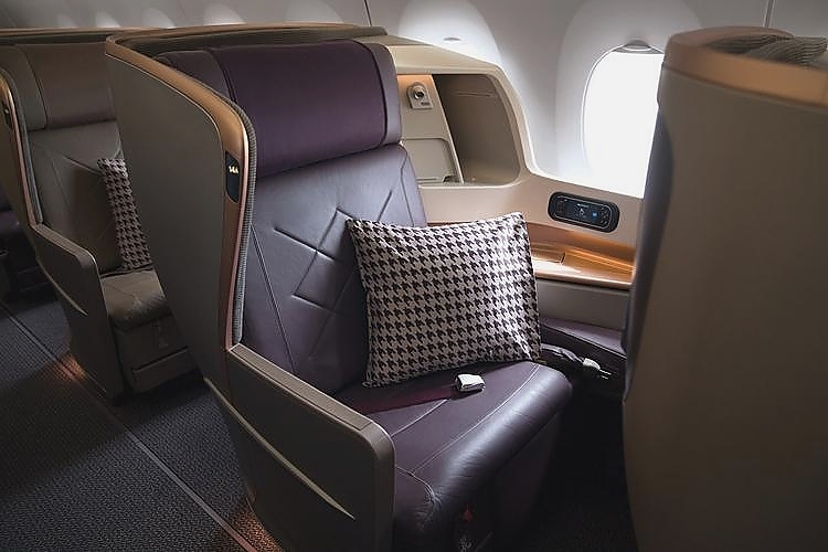 Business Class seat on A350 and Boeing 777-300ER