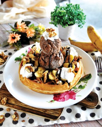 Chocolate Banana Waffle