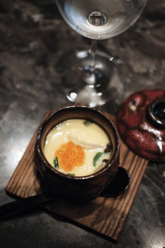 The steamed egg with salmon roe was not only tender and smooth, but also had an excellent taste.