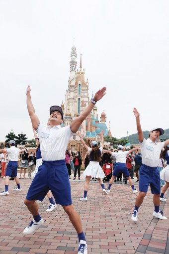 The Disney performers are professional dancers and deliver a passionate and energetic performance.