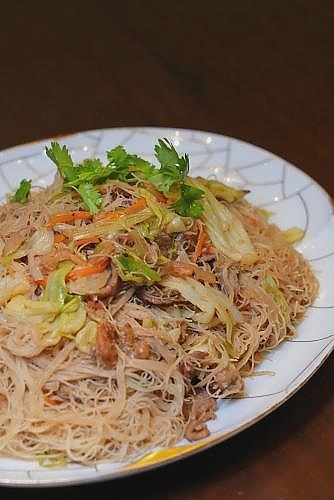 Stir-fried Rice Noodles 古早味炒米粉