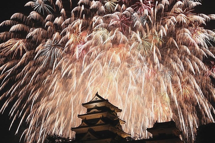 Ozu Castle-Fireworks