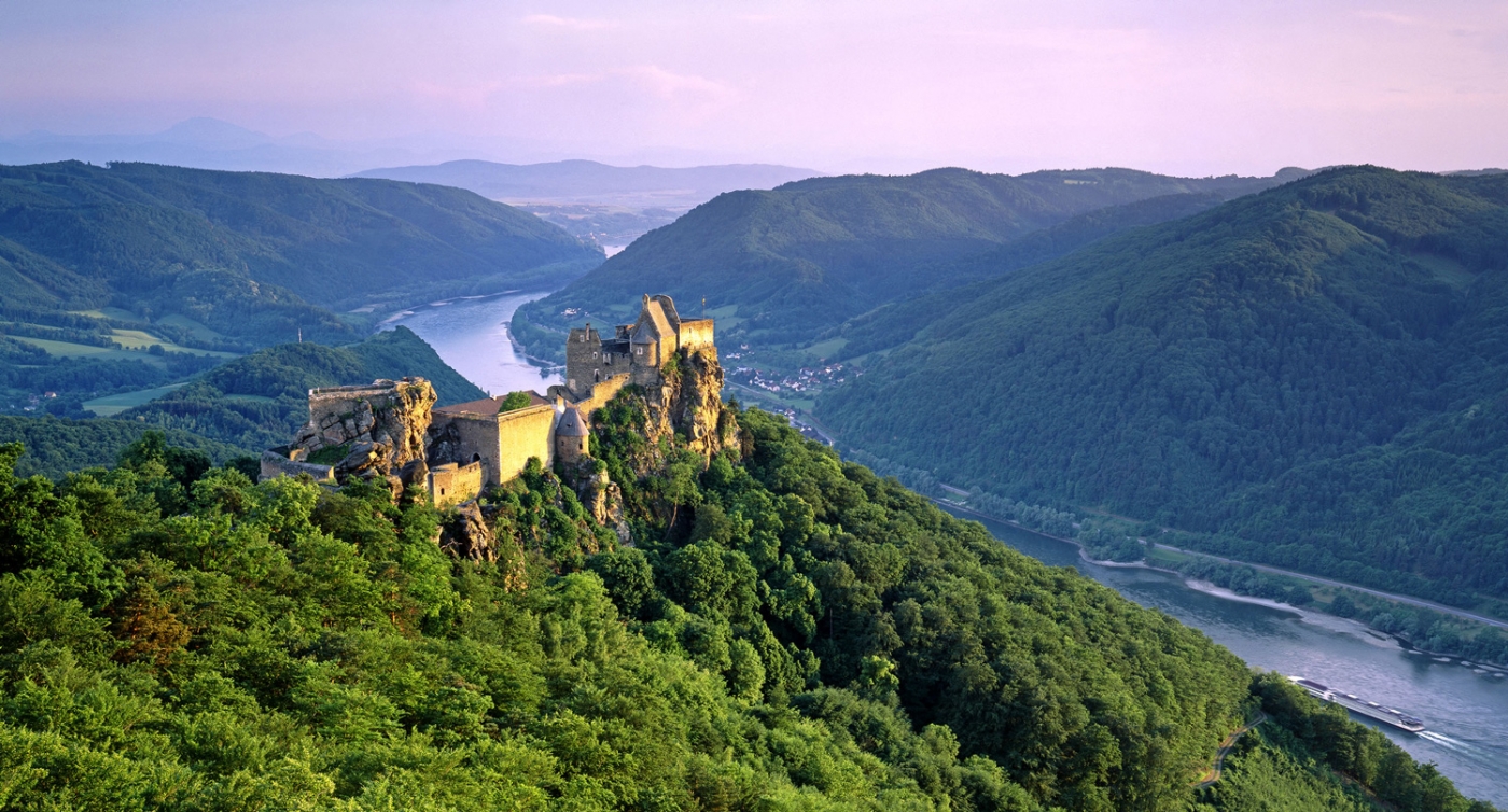 Ruine-Aggstein-Wachau © OEW by Popp-Hackner