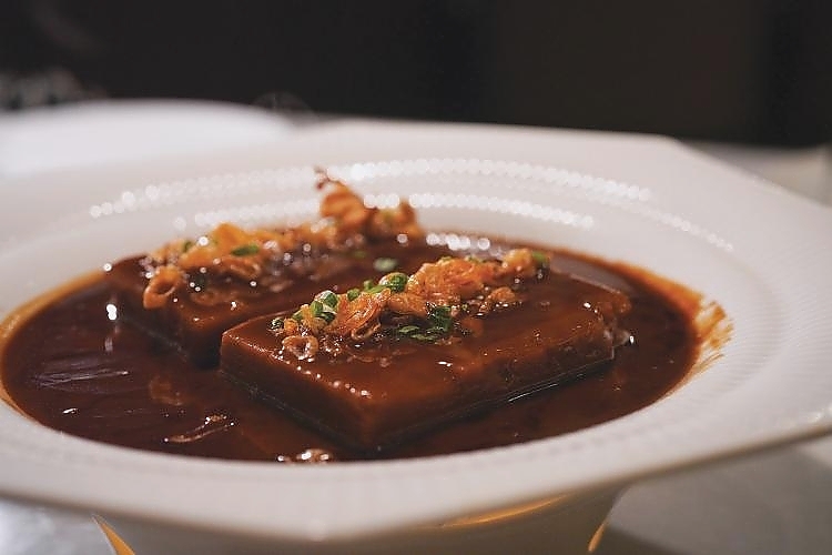 原创葱油焗荔浦芋头 Original Stewed Lipu Taro with scallion oil