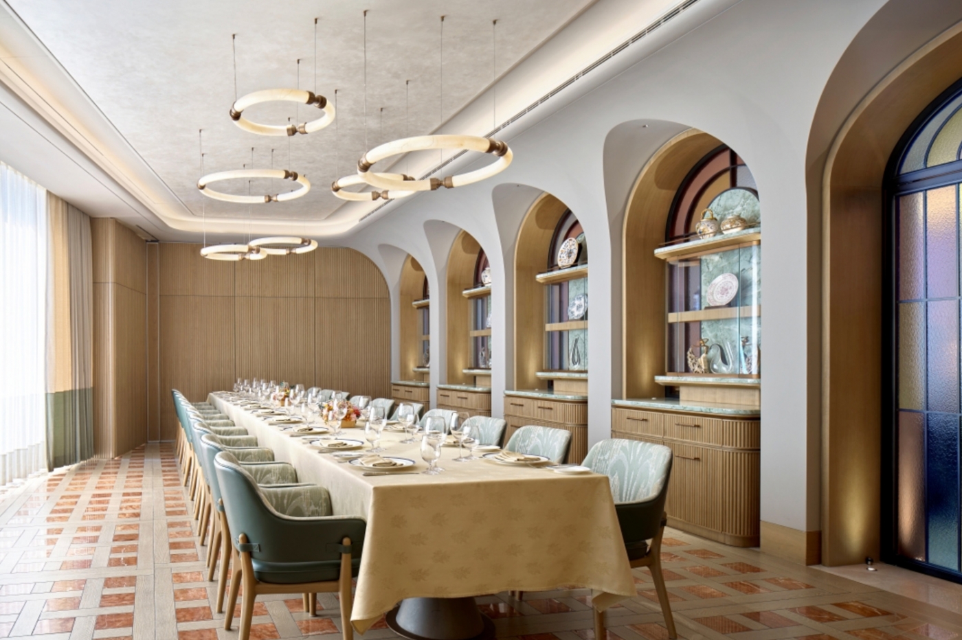 Sabatini Ristorante Italiano at ifc mall © The Royal Garden