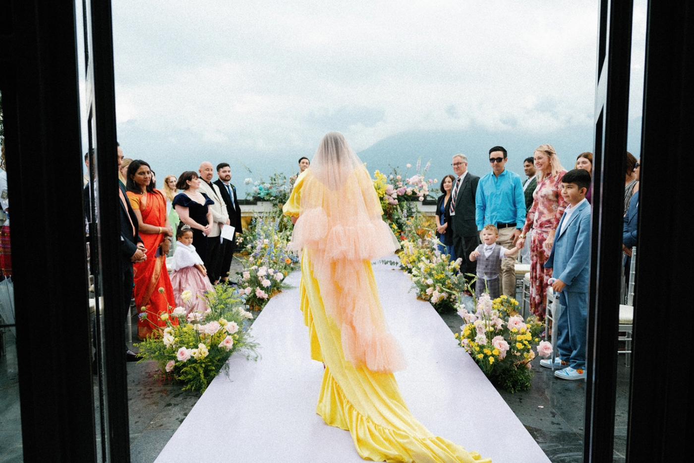Couples can exchange their eternal vows overlooking the mist-shrouded mountains of Sapa