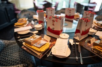 Sponsored gift box for guest