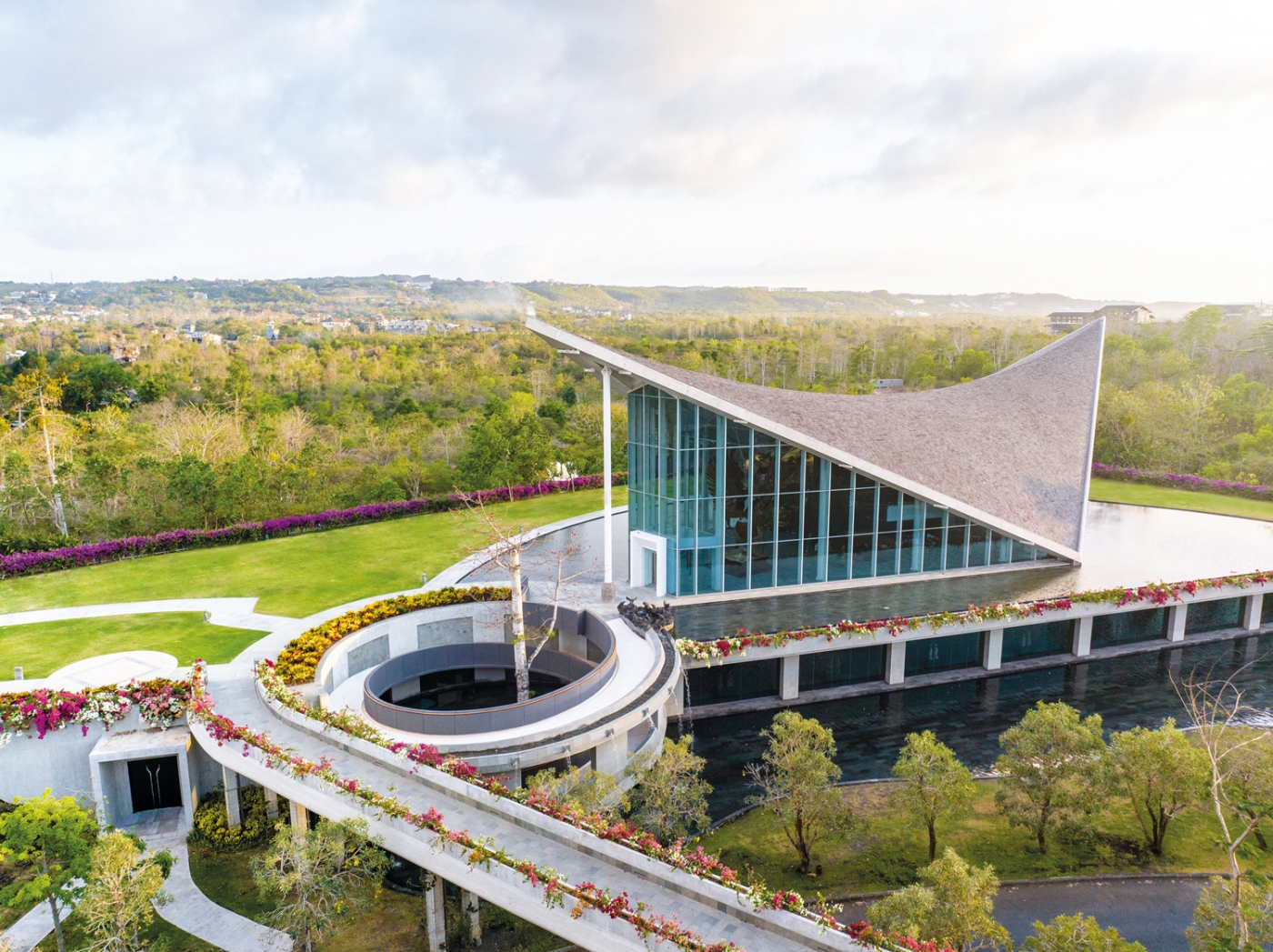 The SAKA Museum, with its distinctive architectural design and rich cultural displays, provides visitors with an immersive exploration of Balinese heritage and art.