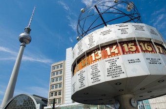 Berlin TV Tower and World  Clock © visitberlin,Photo: Wolfgang Scholvien