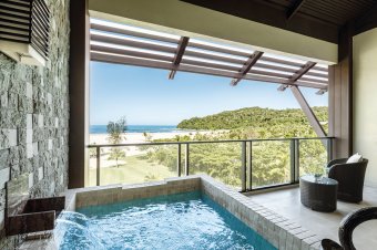 Ocean Wing Jr Suite Sea View