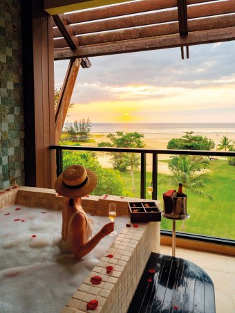 Ocean Wing Junior Suite - Balcony