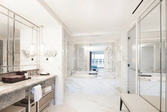 凯瑟琳尊贵套房浴室 Grand Catherine Suite Bathroom © Paiza Grand