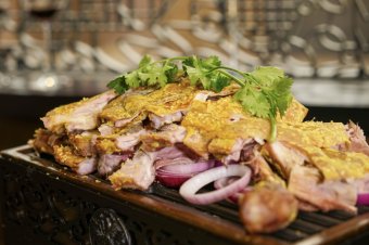 香料烤有机小全羊 Roasted Organic Baby Lamb © North Palace