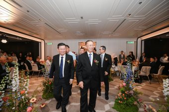 (Left)YAB Tuan Chow Kon Yeow and (right) Tan Sri Dato Seri H'ng Bok San, Group Executive Chairman of HNG Capital Group.