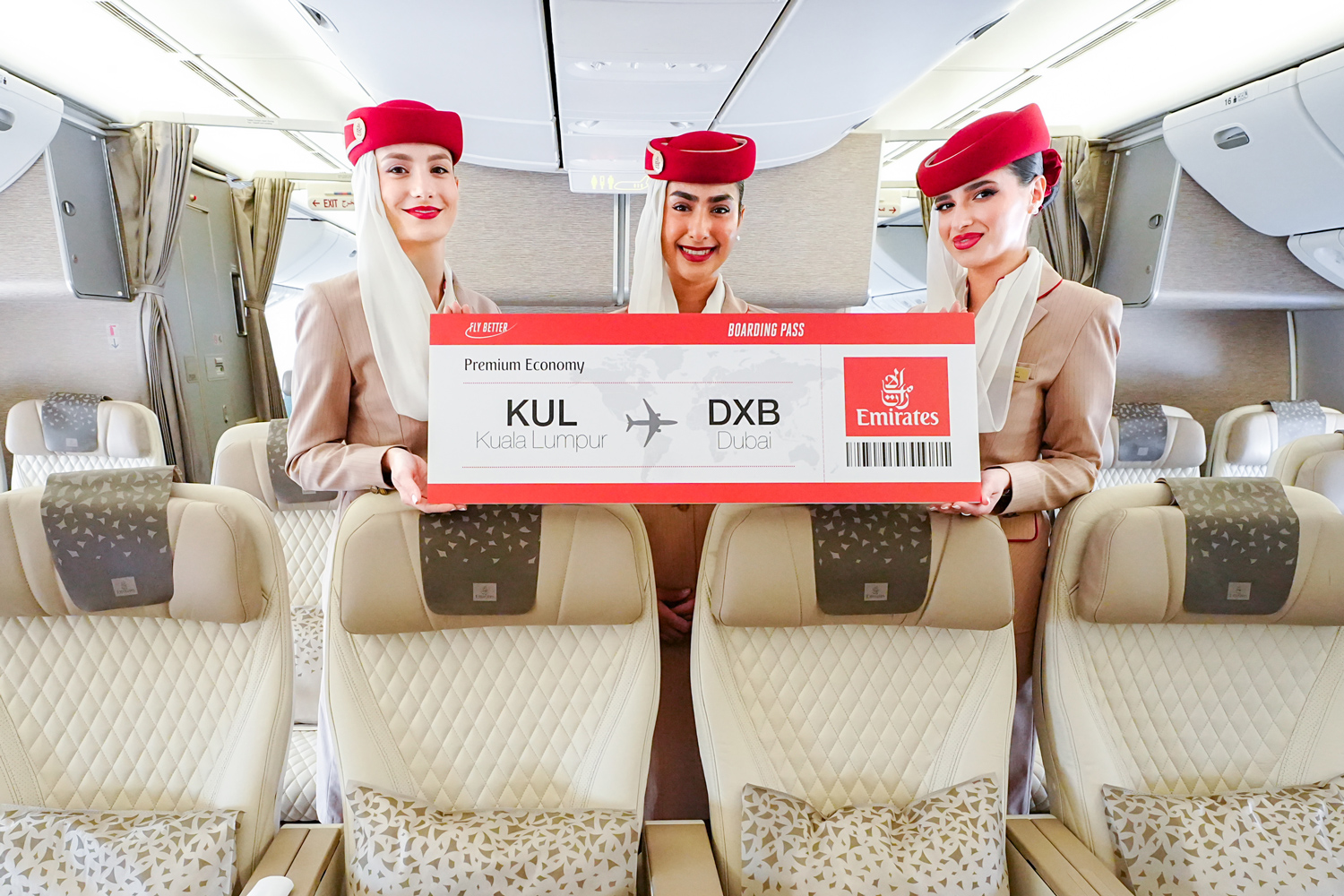 阿联酋航空全新改装波音777执飞吉隆坡航线