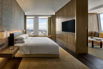 Park Studio King Bedroom