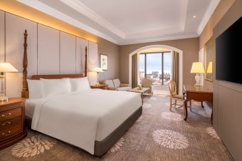 Dusit Club Executive Bedroom