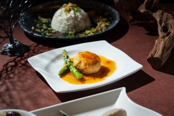 Titanium Set - Baked Stuffed Scallop with Asparagus in Saffron Sauce