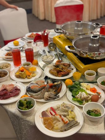 E&O Hotel CNY Steamboat Dinner