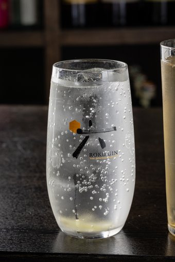 Suntory Roku Gin Highball © Suntory