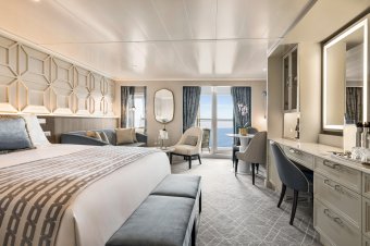Penthouse Suite
