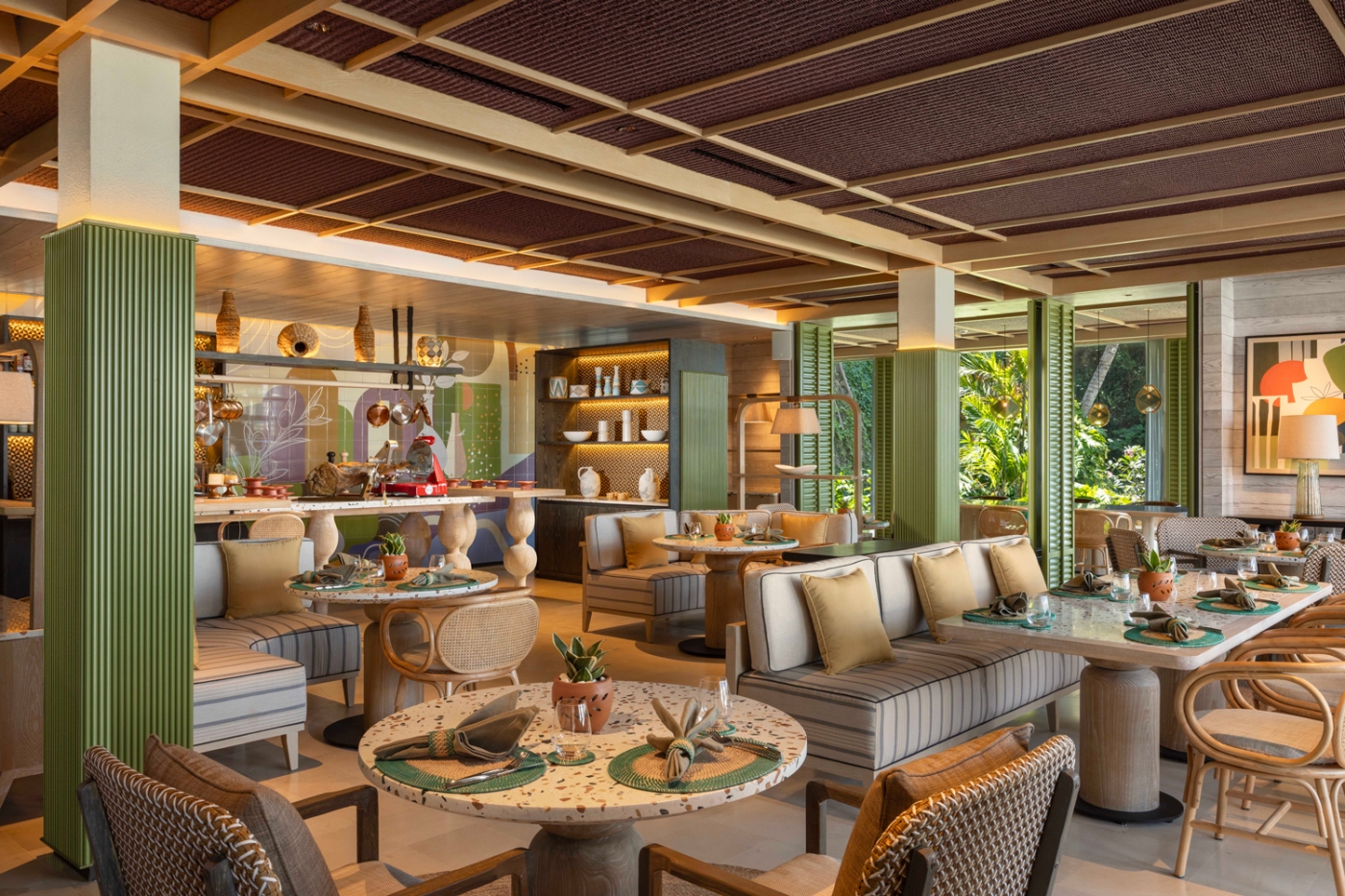 Elara Seaside Lounge © Hilton Bali Resort