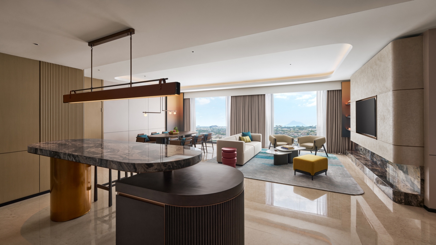 Deluxe Suite
