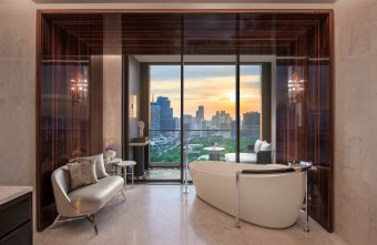 Suite Master Bathroom © The Ritz-Carlton, Bangkok